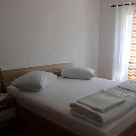 Karlo Apartment