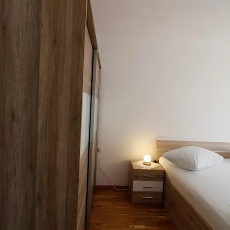 Karlo Apartment Vis