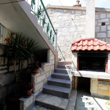 Karlo Apartment Vis
