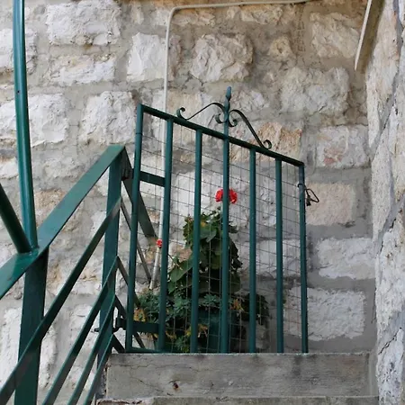 Karlo Apartment Vis